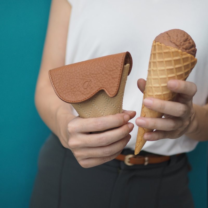 Soft-serve (Caramel) : Mini coin purse, brown purse - 皮夹/钱包 - 真皮 咖啡色