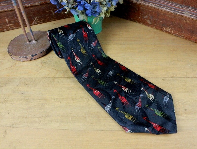 小龟葛葛 - 俏皮长颈鹿领带 - 领带/领带夹 - 丝．绢 多色