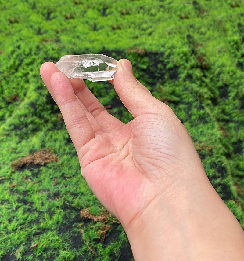 彩虹白水晶|天然水晶矿石 | 疗愈 开运 净化磁场 | 快速出货 - 摆饰 - 水晶 白色