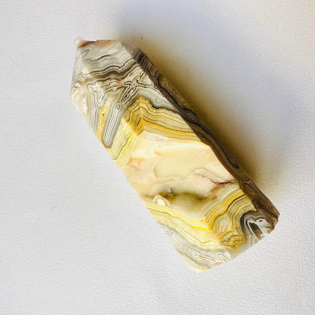 墨西哥玛瑙柱 7 能量石 原石矿标 稳定情绪 灵性觉醒 佛教七宝 - 摆饰 - 其他材质 多色