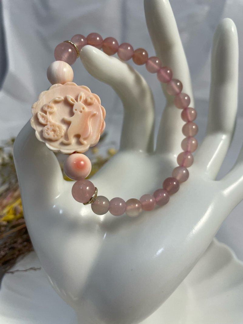 跳舞玉兔月饼手链  女皇贝绯红玛瑙手链 - 手链/手环 - 水晶 粉红色