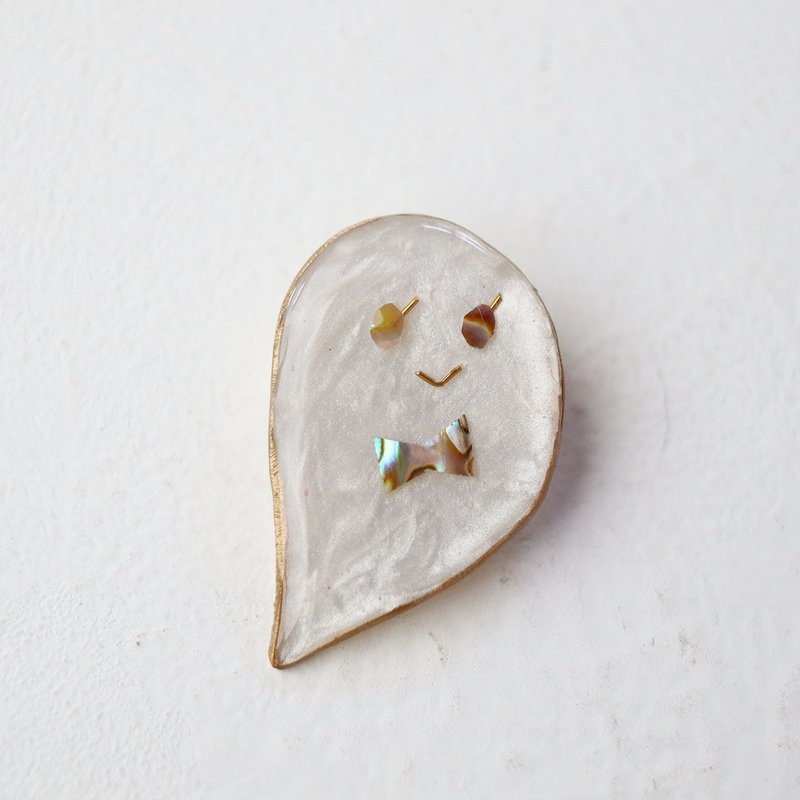 乌鲁鲁眼睛幽灵胸针尾巴幽灵/珍珠白/Raden风格 - 胸针 - 贝壳 白色