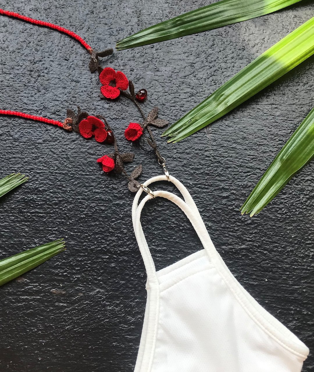 禮物 口罩鍊、眼鏡鍊兩用 Little Bean crochet |RED| - 口罩 - 贵金属 红色