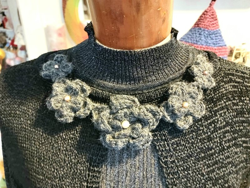 串串山茶花~缀饰 - 项链 - 羊毛 灰色