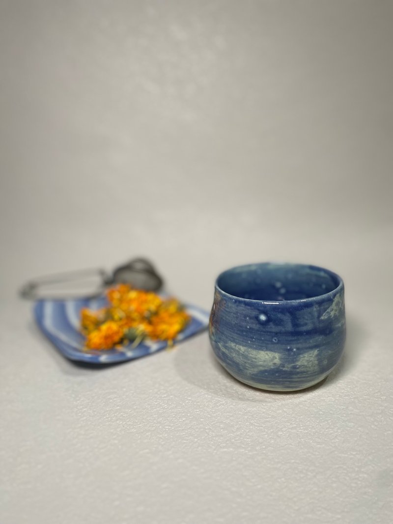 蔚蓝星夜 蓝色手作陶瓷杯 - 穹苍美学系列 - 其他杯子 - 陶 蓝色