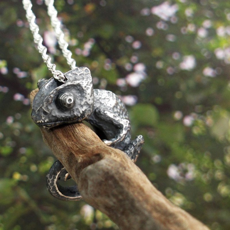 项链 变色龙项链 925纯银项链-64DESIGN - 项链 - 纯银 灰色