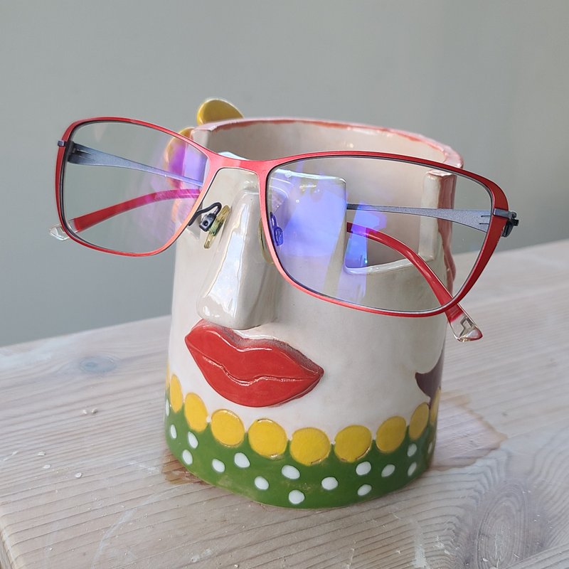 特别造型眼镜座及笔筒No. 2 - 眼镜盒/眼镜布 - 陶 黑色