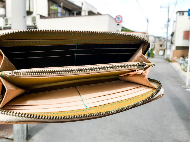 ROUND Men's-like colorful round zip wallet Smartphone is also OK RZW-NOWN-OOW-T - 皮夹/钱包 - 真皮 蓝色