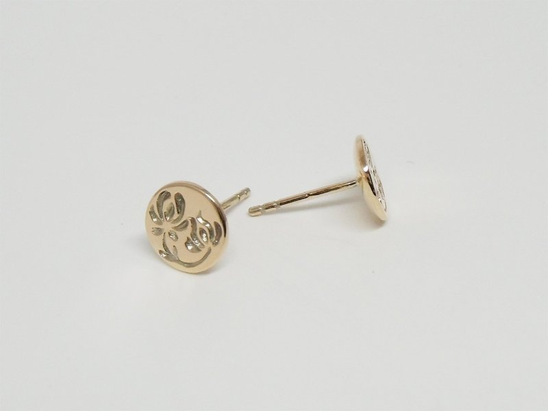 Hungarian embroidery flower motif 10K gold - 耳环/耳夹 - 其他金属 金色