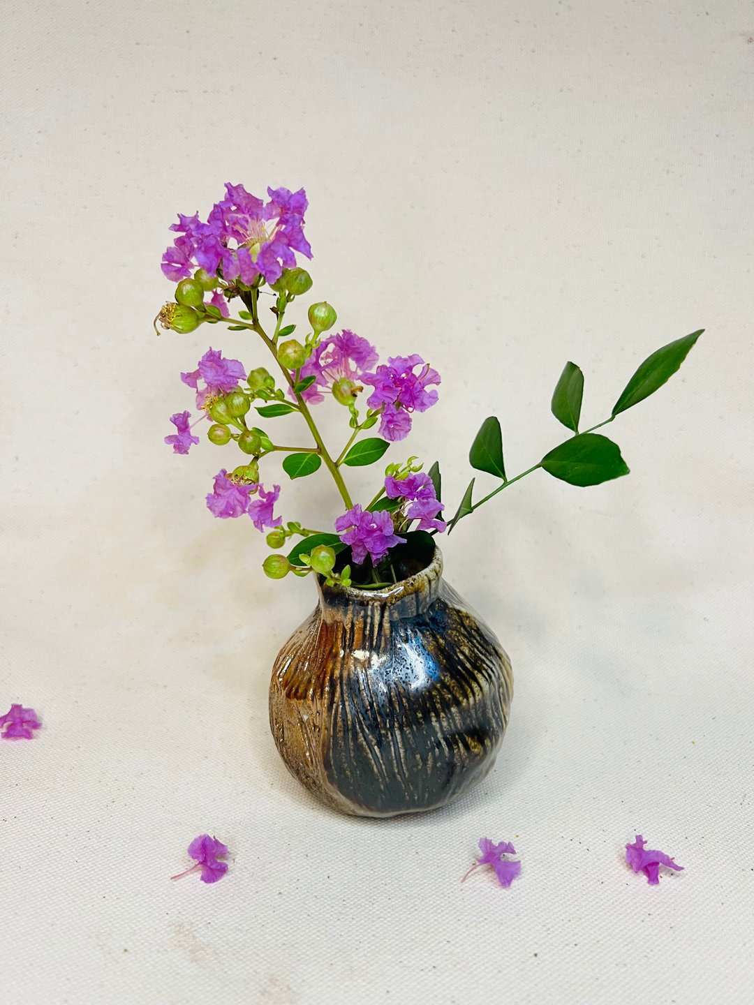 柴烧手捏花器/小品插花 - 花瓶/陶器 - 陶 