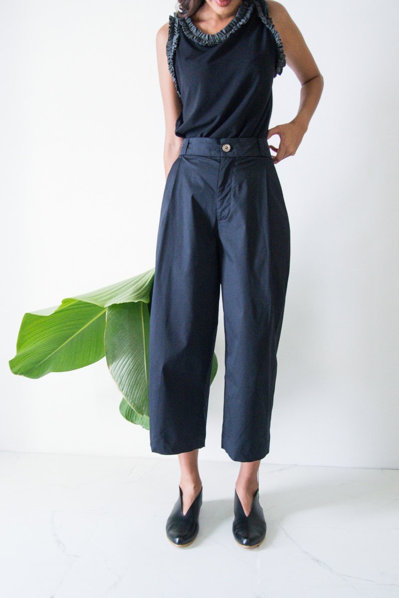 Mani Mina Black Front Pleat Pants - 女装长裤 - 棉．麻 