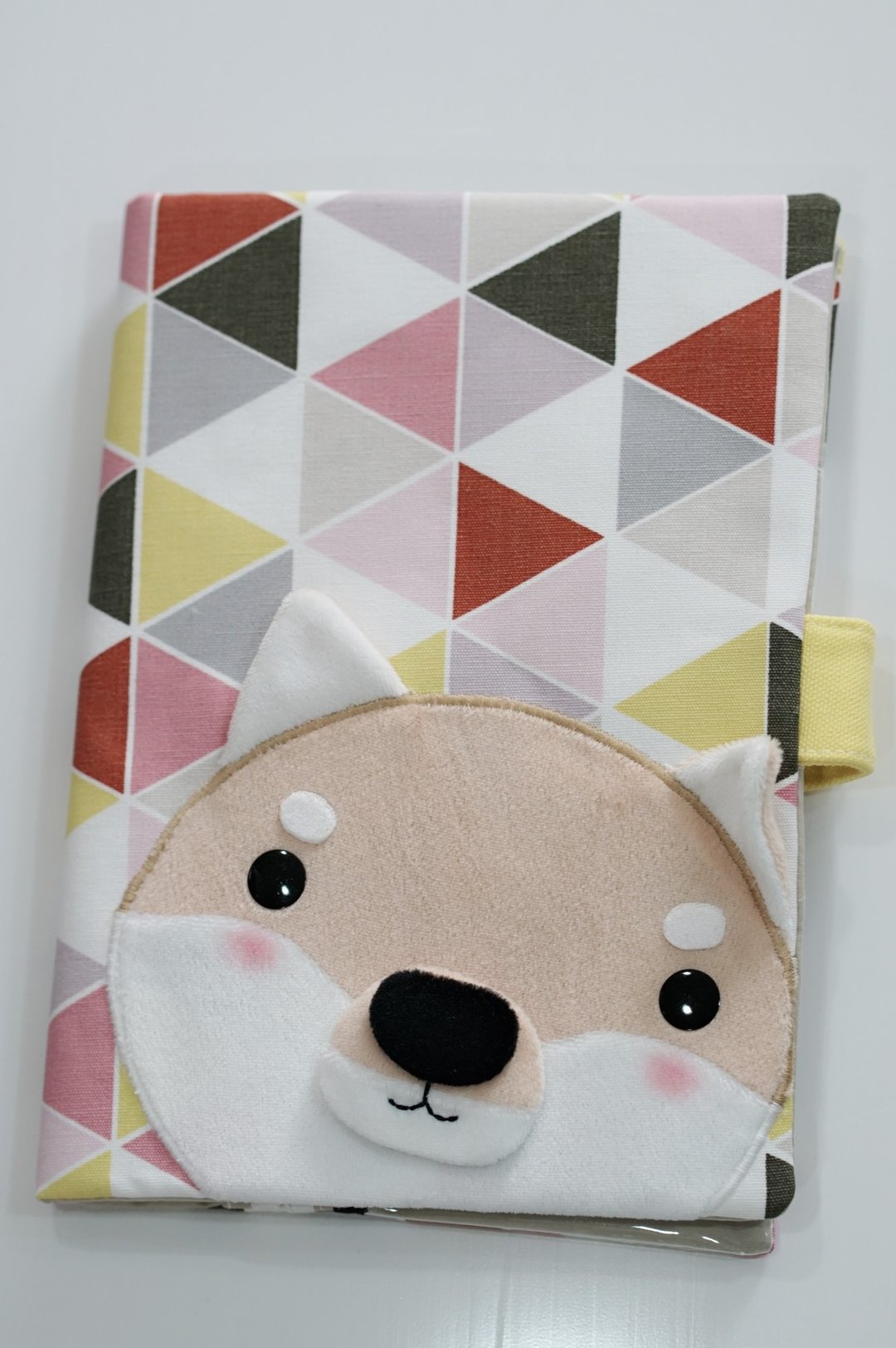 Bucute小柴 三角半立体布书套/妈妈手册/书套/宝宝手册书套/书衣 - 书衣/书套 - 聚酯纤维 多色