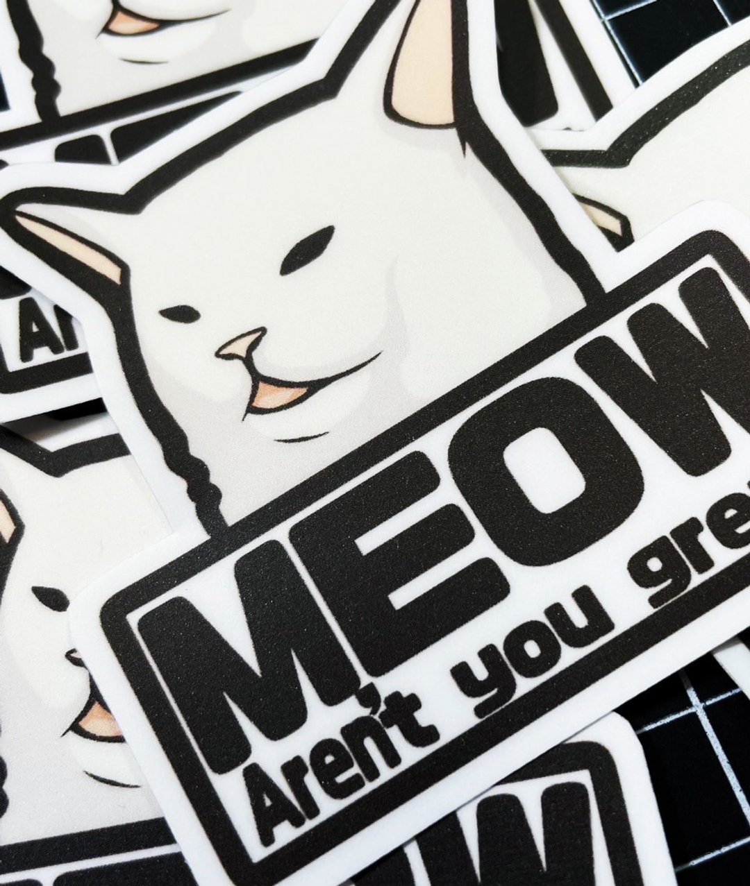 迷因-挑食猫猫 猫猫 迷因雾面超耐磨防水贴纸 - 贴纸 - 纸 白色