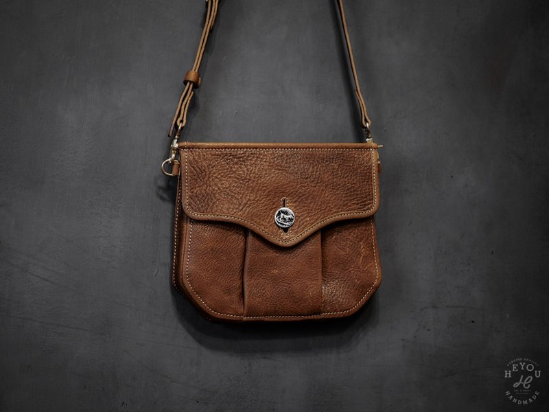 The Huntsman Bag 狩猎小包 - 全皮革咖 - 侧背包/斜挎包 - 真皮 
