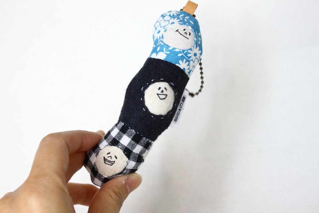 patchwork  Blue flower beans Strap - 吊饰 - 棉 蓝色