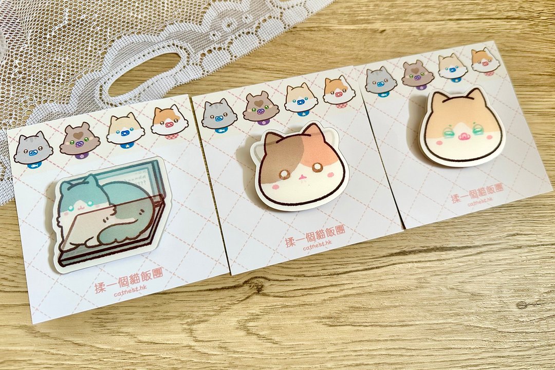 猫饭团-变幻襟章 - 徽章/别针 - 塑料 