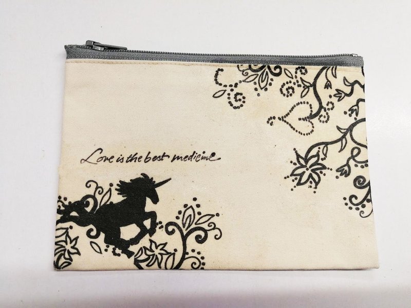 帆布钱包 小化妆包 百宝袋 蝶谷巴特拼贴M03 (手作~独一商品) - 化妆包/杂物包 - 棉 