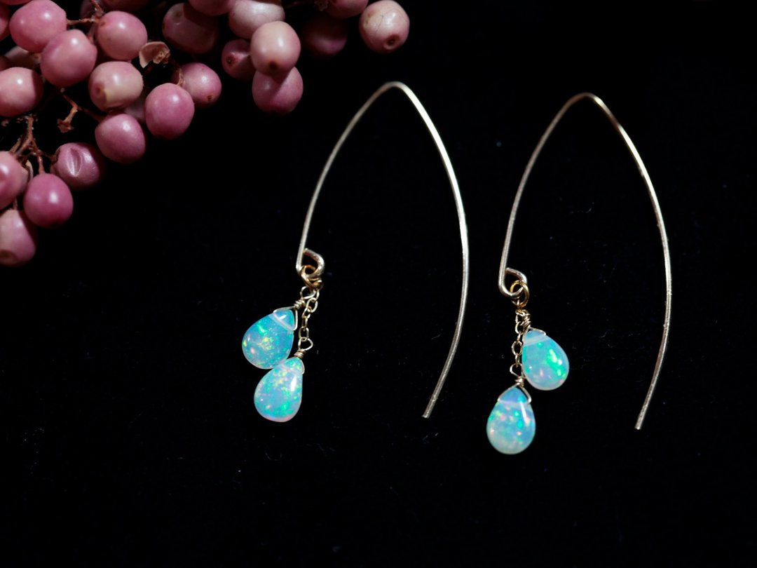 Earrings lucio type: E Ethiopian opal - 耳环/耳夹 - 半宝石 透明
