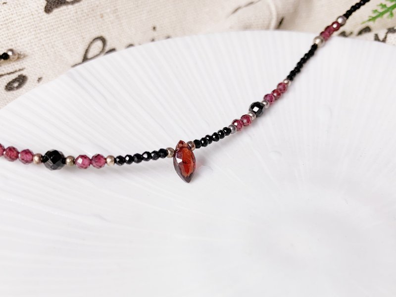 MH纯银天然石_富饶_石榴石 - 手链/手环 - 半宝石 黑色