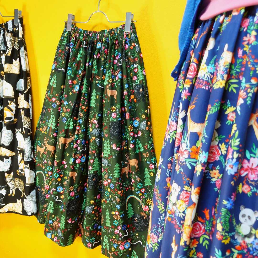 Animal forest (Green)/ Long Skirt / made in JAPAN / USA fabric - 裙子 - 棉．麻 绿色