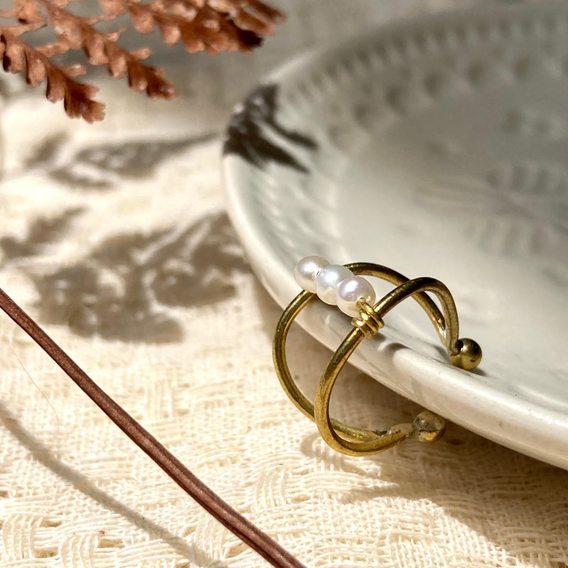 老林杂货 | 三颗珍珠耳骨夹 - 耳环/耳夹 - 珍珠 银色