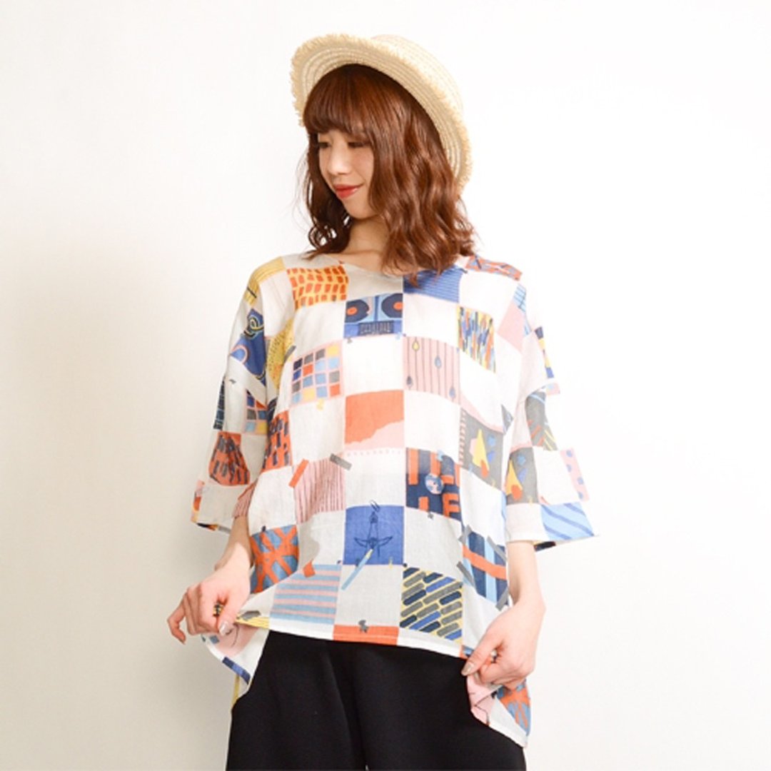 Atelier Print Fluffy Short-sleeved Blouse - 女装上衣 - 棉．麻 