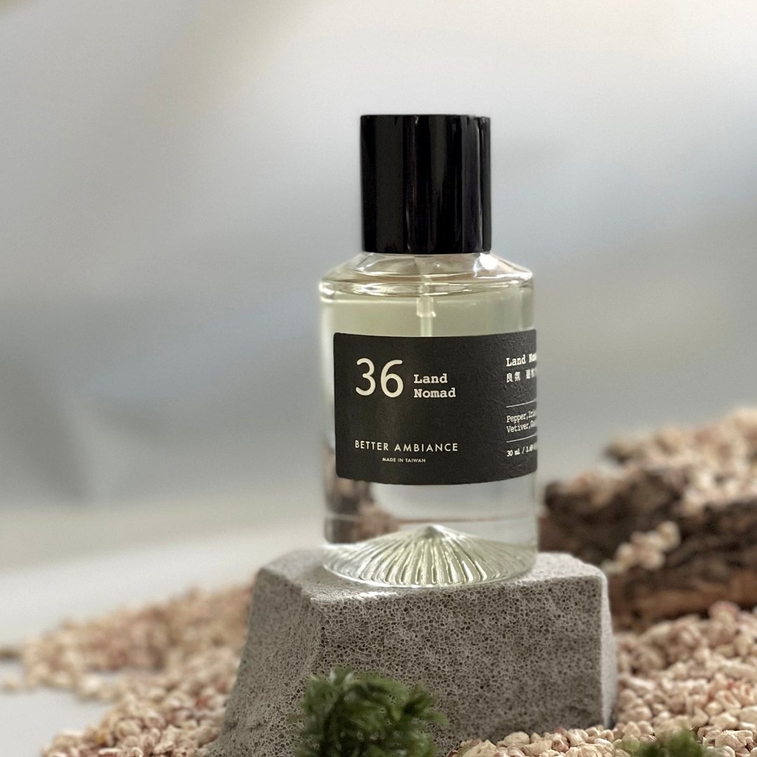 NO.36 游牧大地 Land Nomad 香氛织品喷雾 30ml - 香薰/精油/线香 - 其他材质 黑色