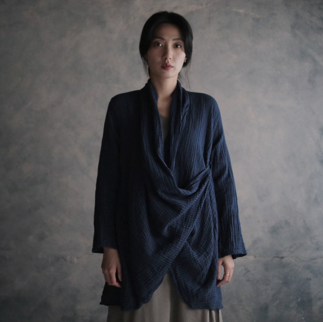 长袖木扣披肩外套 深蓝条纹 - 女装休闲/机能外套 - 棉 蓝色
