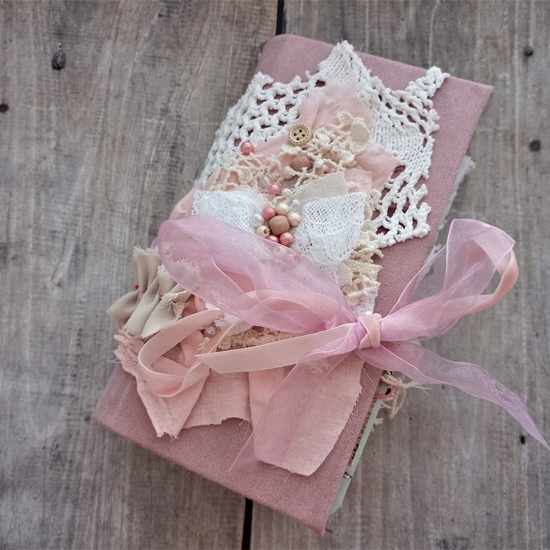 Butterfly junk journal handmade Moon notebook diary Flowers romantic - 笔记本/手帐 - 纸 粉红色