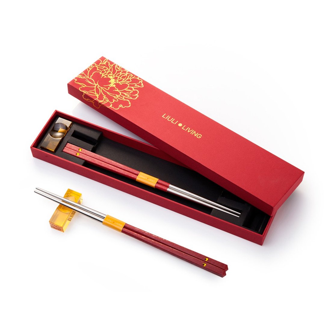 LIULI LIVING 箸福筷子对装组 琉璃筷架 牡丹富贵纹饰 聚餐&传承 - 筷子/筷架 - 琉璃 