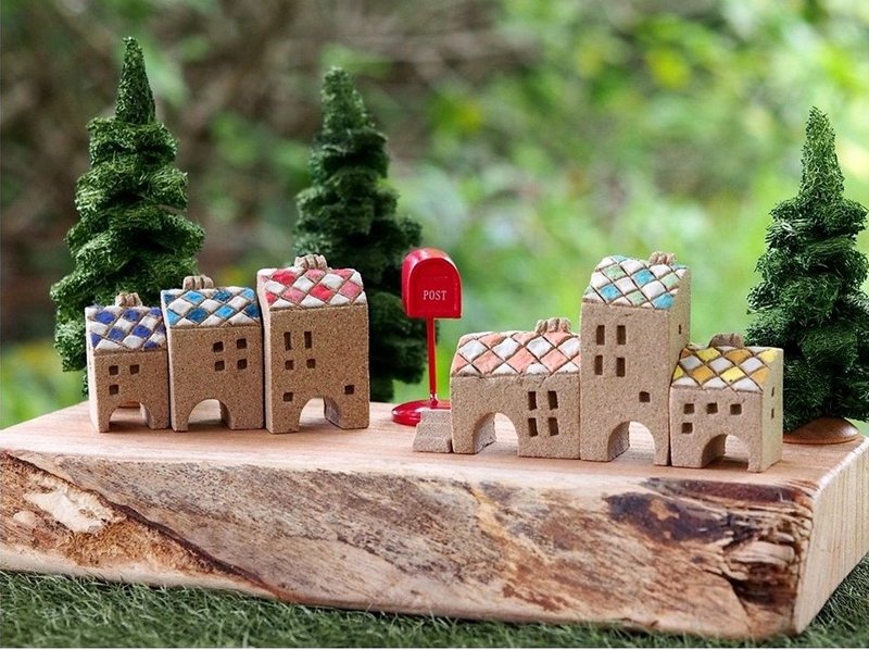 【彩绘村 Colorful Village D】,彩绘交错的斜格纹屋瓦 - (不含木头跟配件)接单订制 - 摆饰 - 陶 多色