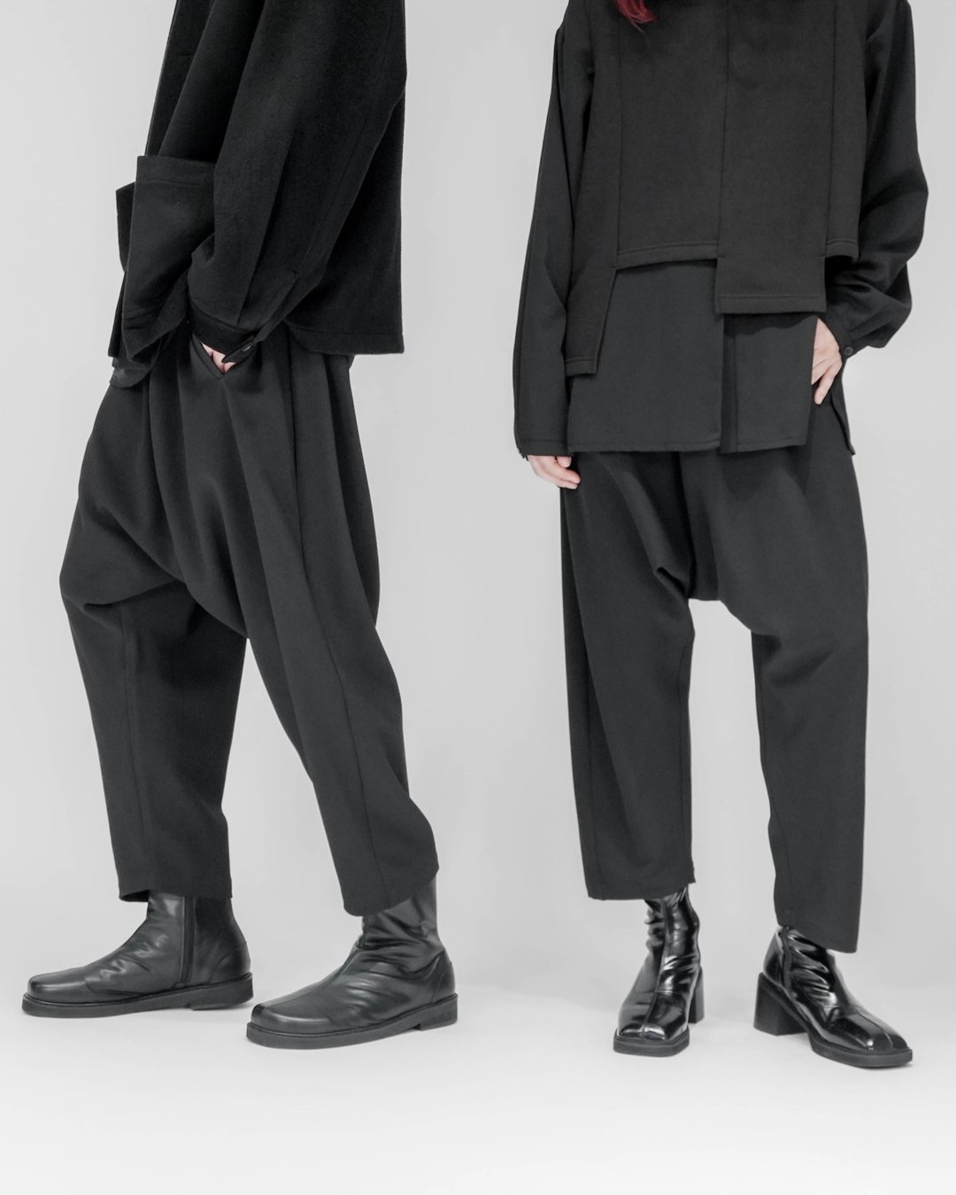 MUKK DESIGN 素面窄管低档裤 - 中性裤装 - 其他材质 黑色