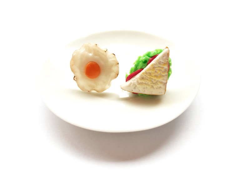 三明治与煎蛋耳环 - 耳环/耳夹 - 粘土 白色