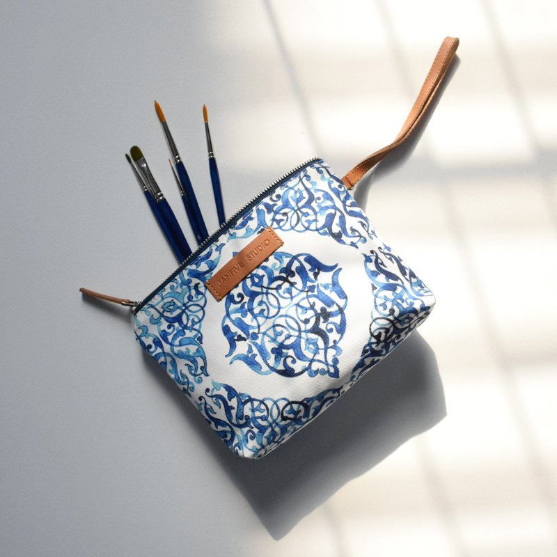 Mosaic - Cosmetic Bag // Canvas Printed with Real Leather. - 化妆包/杂物包 - 真皮 