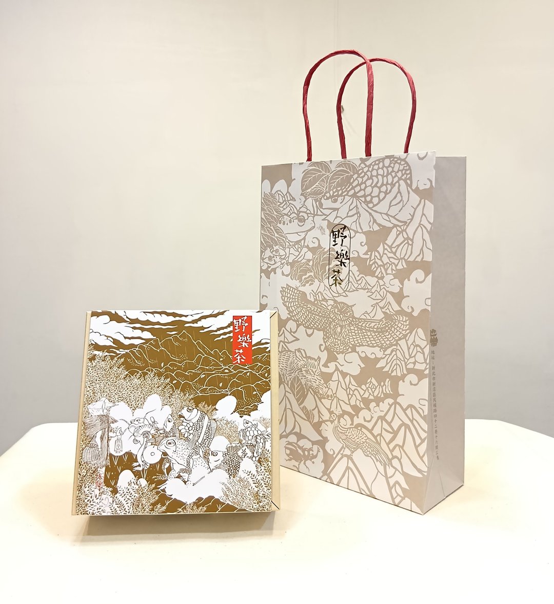 茶叶礼盒【野乐茶】茶山太极之北包种南乌龙礼盒 (16 入)  伴手礼 - 茶 - 植物．花 红色