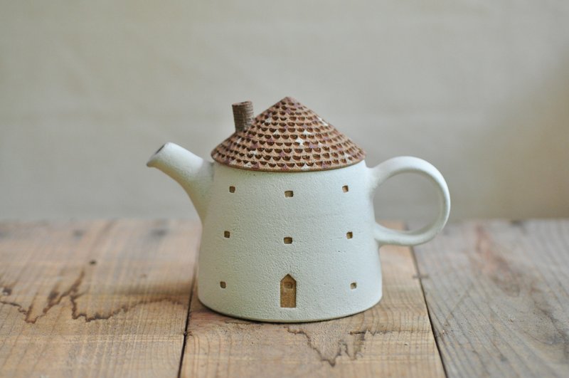 Teapot like a house / brown - 茶具/茶杯 - 陶 咖啡色