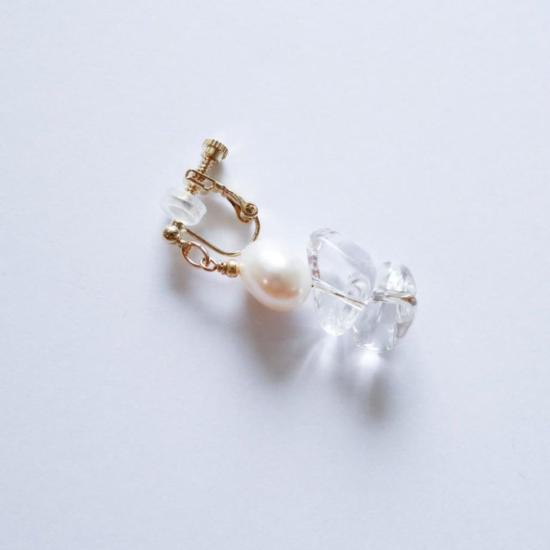 sui earring ue pearl(clip type) - 耳环/耳夹 - 石头 透明