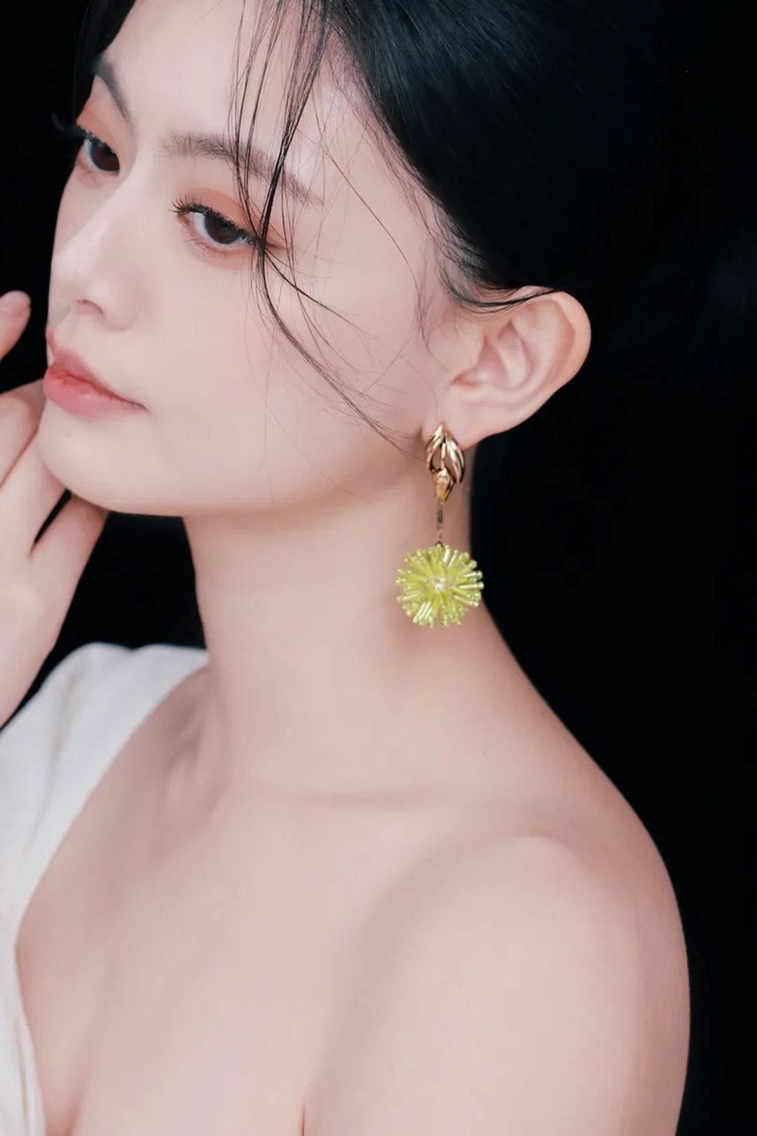 COR-DATE / 橄榄绿郁金香绽放耳环 - 耳环/耳夹 - 其他材质 