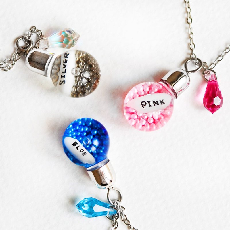 奥地利水晶 彩色细珠灯泡型玻璃球 米雕锁骨项链  定制化双面刻字 - 项链 - 玻璃 多色