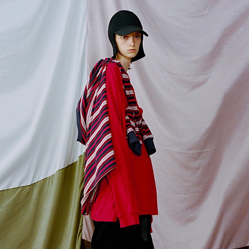 MOKACME VIBE  纯色多色口袋oversize宽松长袖打底T恤 - 男装上衣/T 恤 - 棉．麻 红色