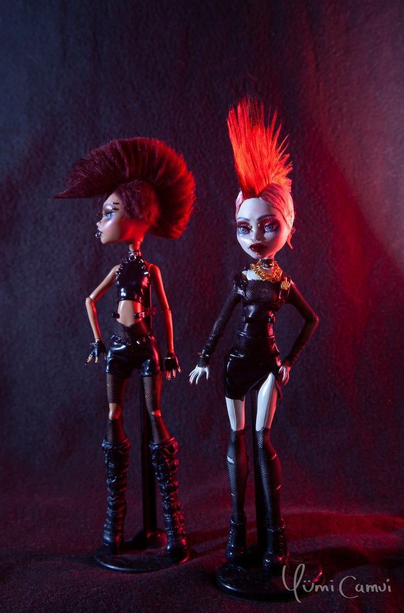 OOAK Monster High Punk girl doll by Yumi Camui - 玩偶/公仔 - 塑料 多色