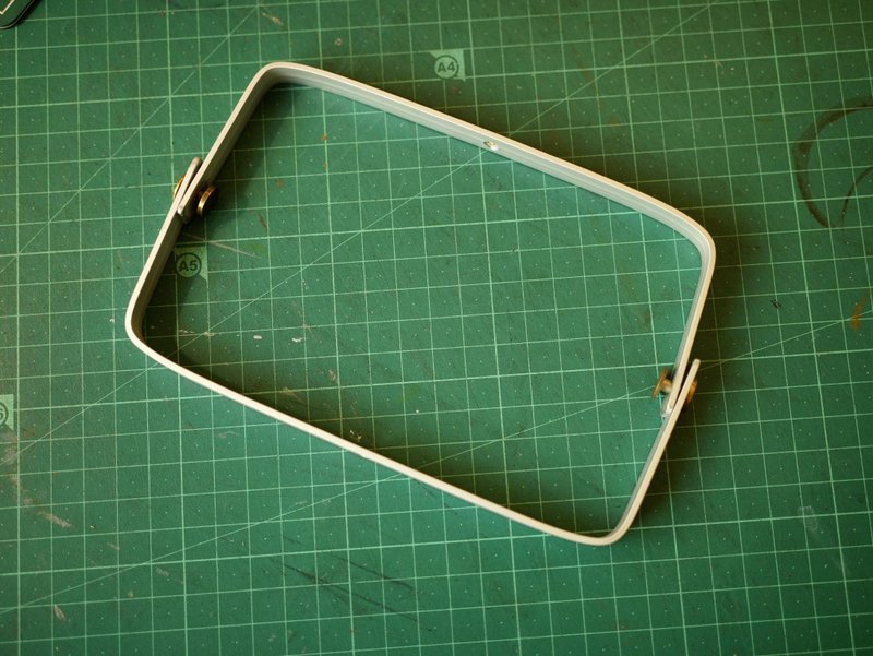 MOOS 五金件  16:9 size 20 X 11 X 7 cm 单肩 MINI 医生包 口金 - 金工/饰品 - 其他金属 