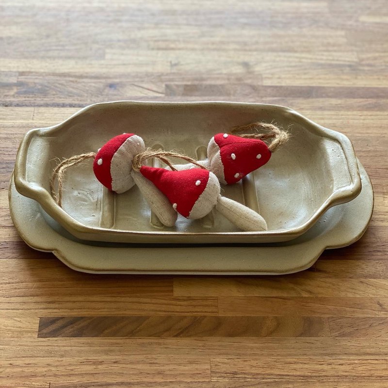 两件式手作长盘组 - 盘子/餐盘/盘架 - 陶 卡其色