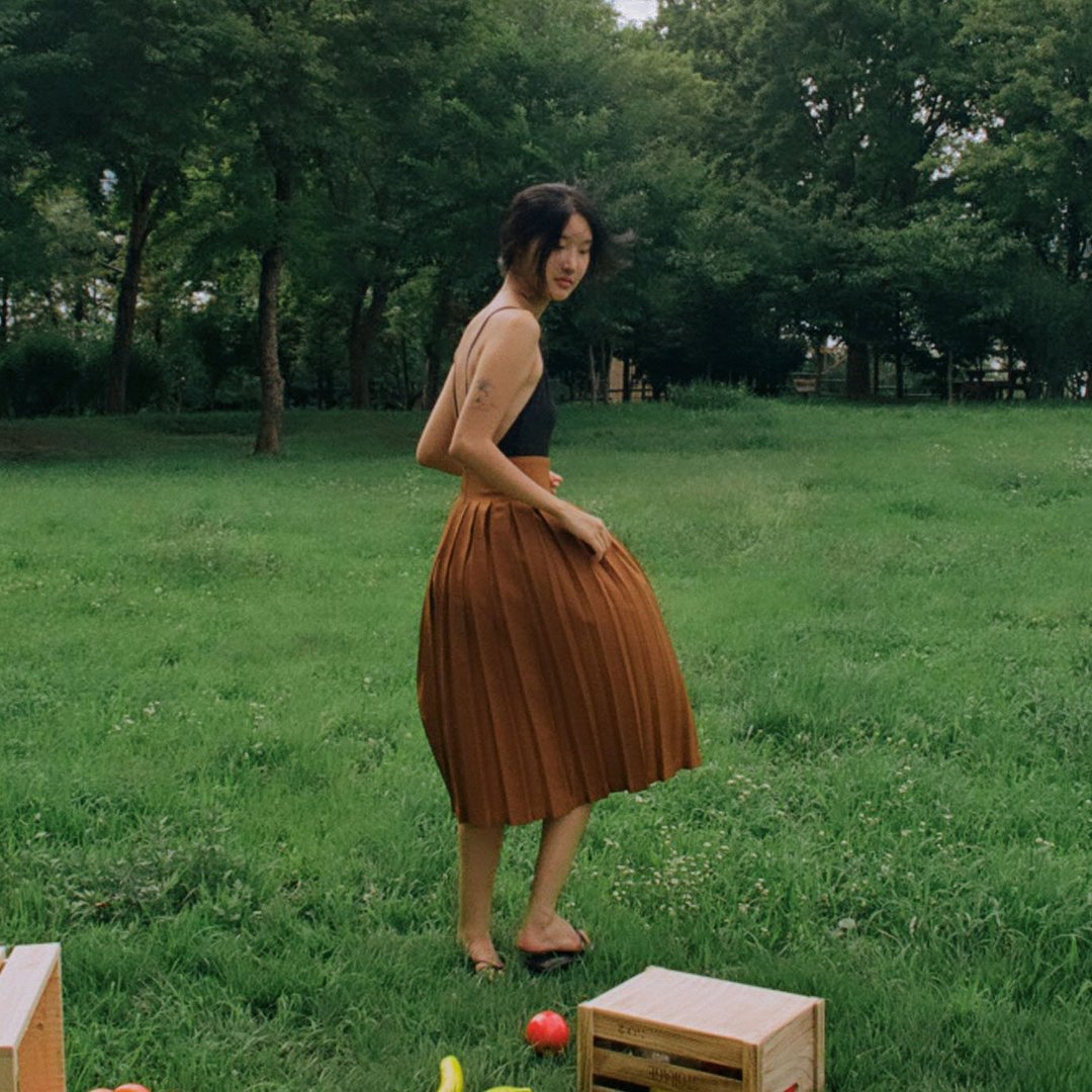 Aprilpoolday / MIDI PLEATED SKIRT / Brown / XL - 裙子 - 其他材质 咖啡色