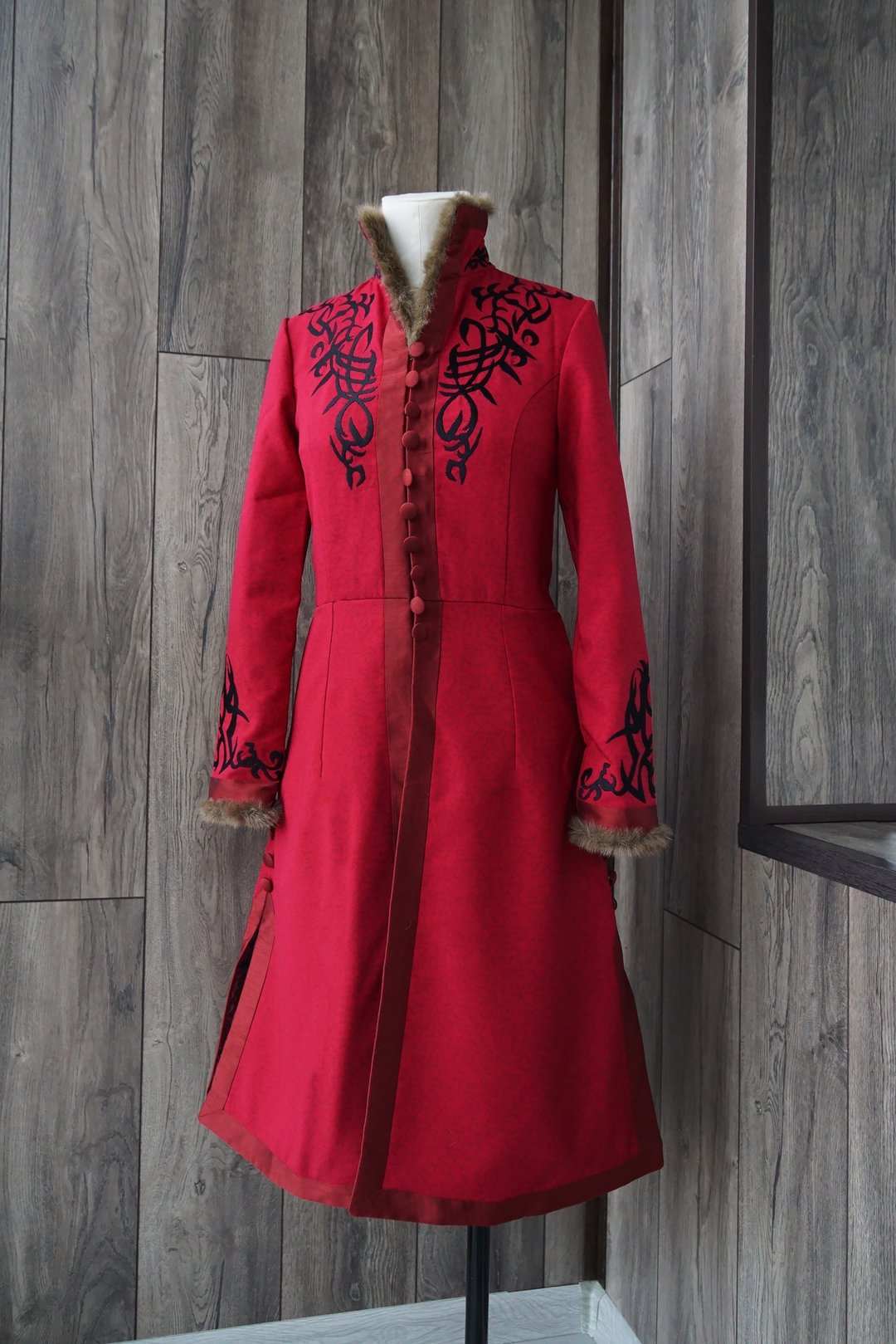inspired by Shadow and Bone - Grisha Corporalki Heartrender red kefta - 女装休闲/机能外套 - 聚酯纤维 红色