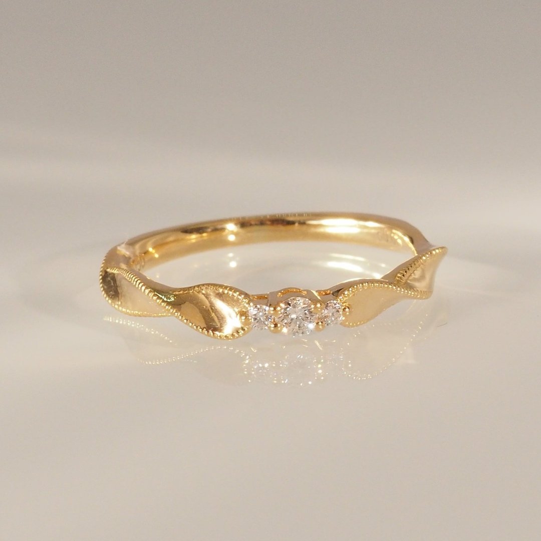 18K金钻石波浪戒指 18K Gold The Diamond Wave Ring - 戒指 - 贵金属 