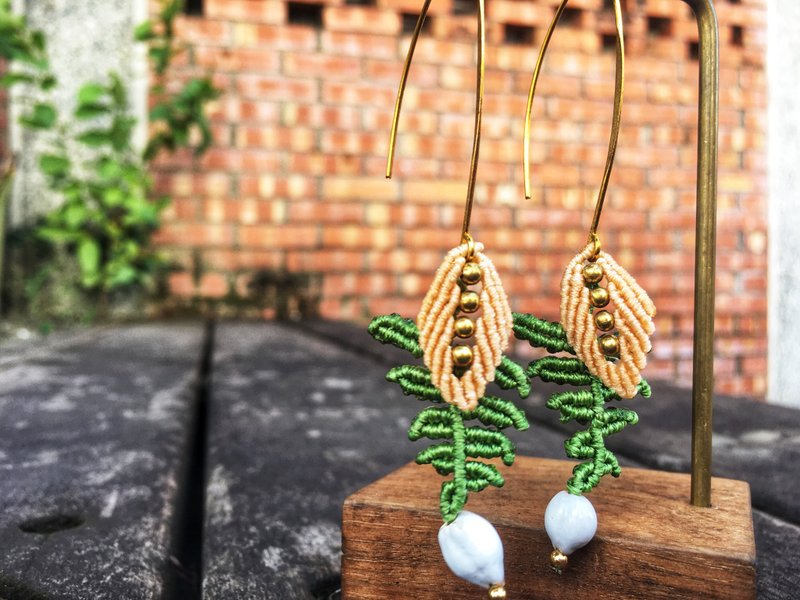 捻花惹草 编织蕨叶耳环 - 耳环/耳夹 - 丝．绢 绿色