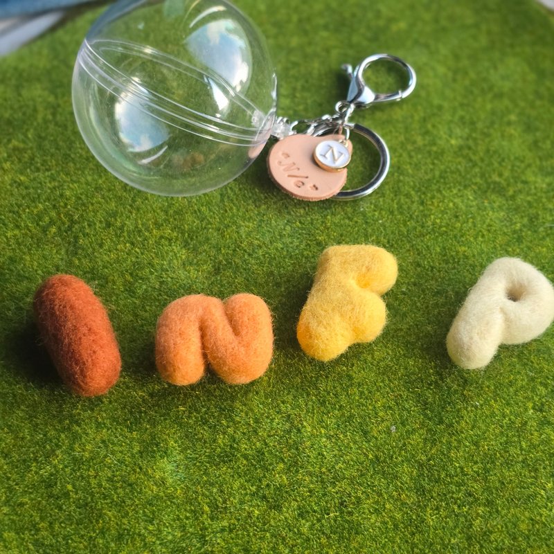 羊毛毡 MBTI压克力球钥匙圈 | 连MBTI也营养过剩【INFP】 - 钥匙链/钥匙包 - 羊毛 多色