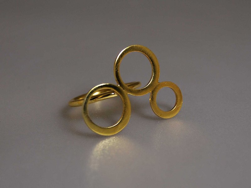 纯银镀金简约几何圆圈当代抽象戒指 三个泡泡 生日表白爱情纪念日礼物 R191| 希腊原创手工饰品 This and That - 戒指 - 其他金属 