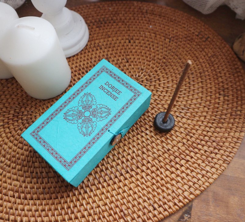 天然草本香氛 尼泊尔Stupa 盒装线香 - Dorjee - 香薰/精油/线香 - 浓缩/萃取物 蓝色